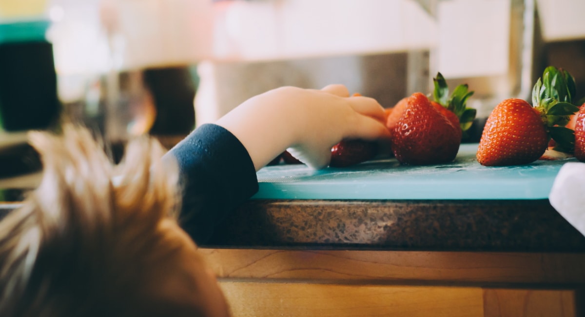 Fluffy Cinnamon Chocolate Chip Pancakes